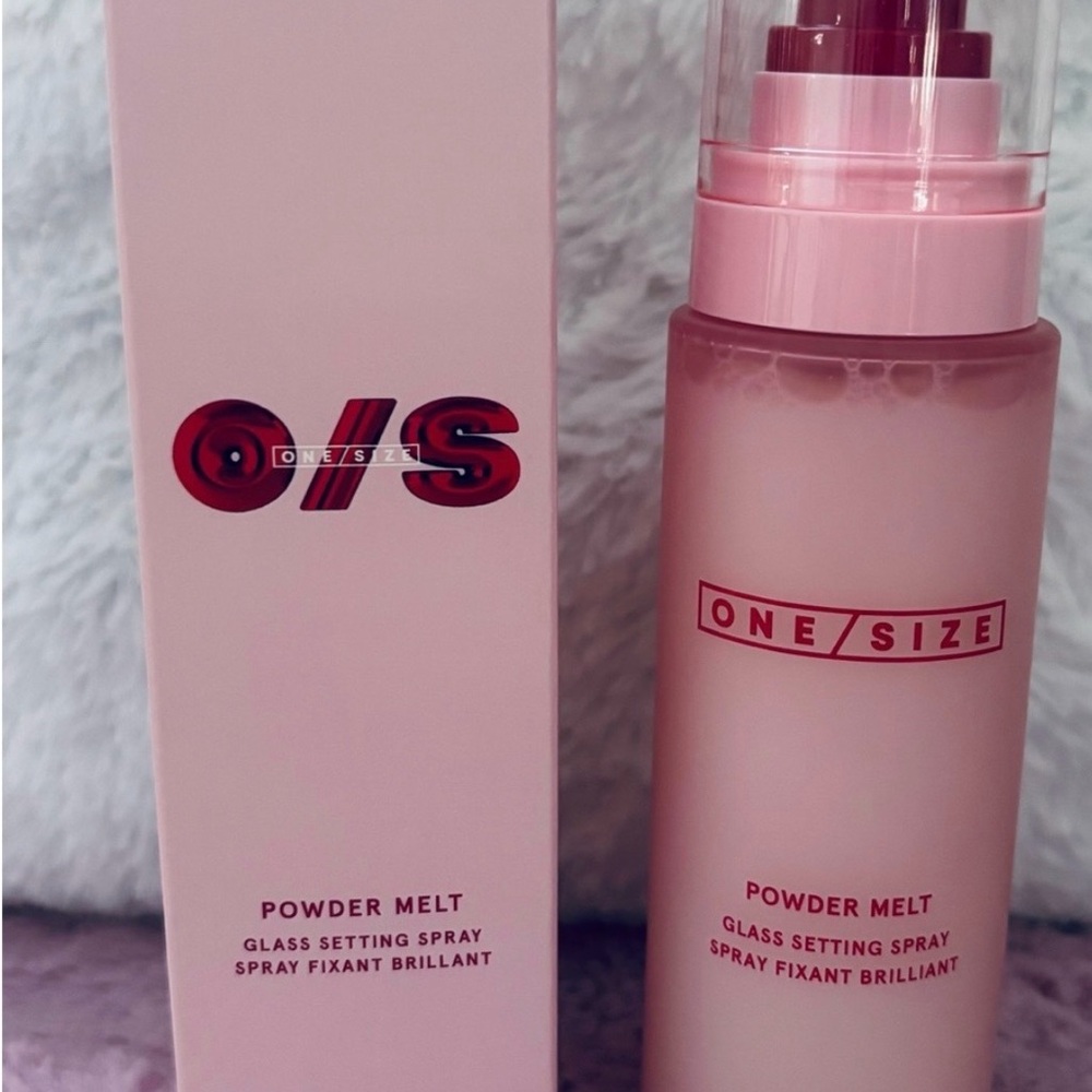 ONE/SIZE Powder Melt Glass Setting Spray - Soft Pink